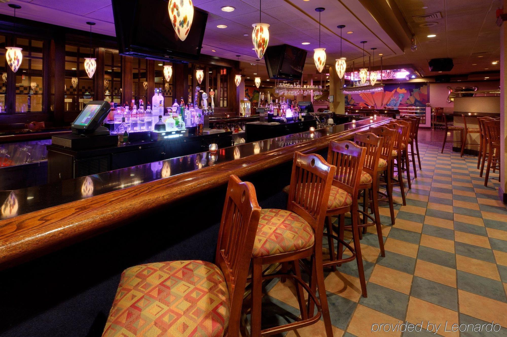 Hotel Mtk Mount Kisco מסעדה תמונה