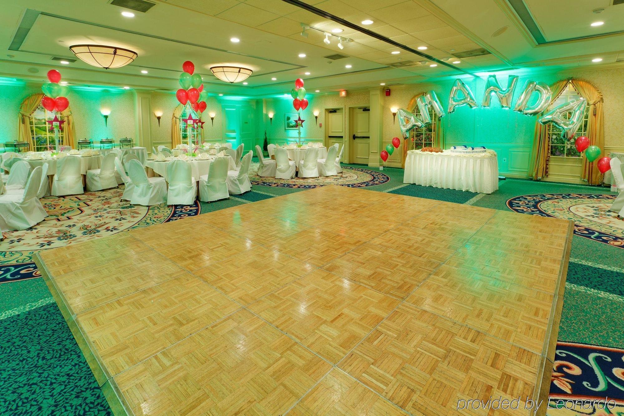 Hotel Mtk Mount Kisco מסעדה תמונה