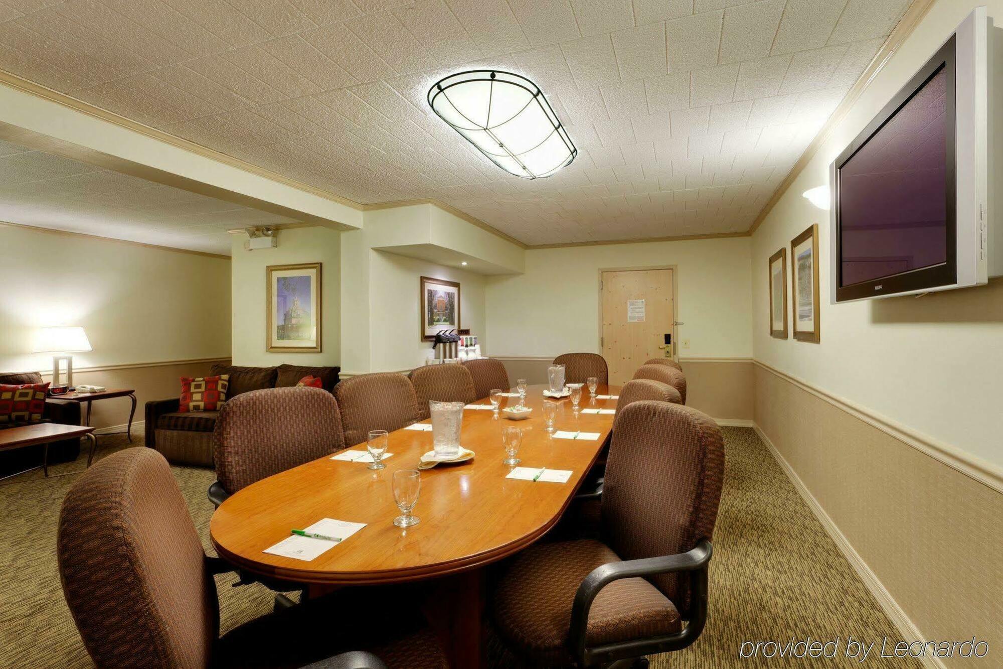 Hotel Mtk Mount Kisco מתקנים תמונה